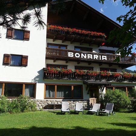 Garni Bonaria Aparthotel Corvara In Badia Exterior foto
