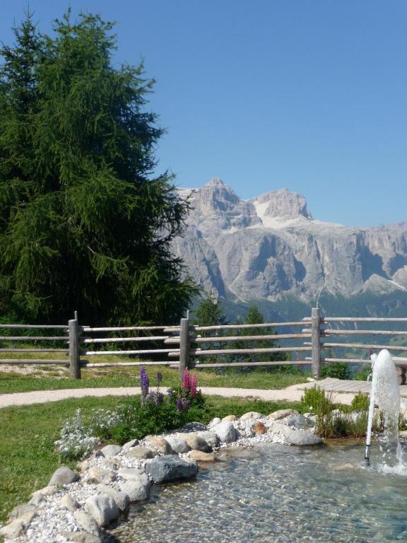 Garni Bonaria Aparthotel Corvara In Badia Exterior foto