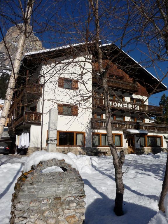 Garni Bonaria Aparthotel Corvara In Badia Exterior foto