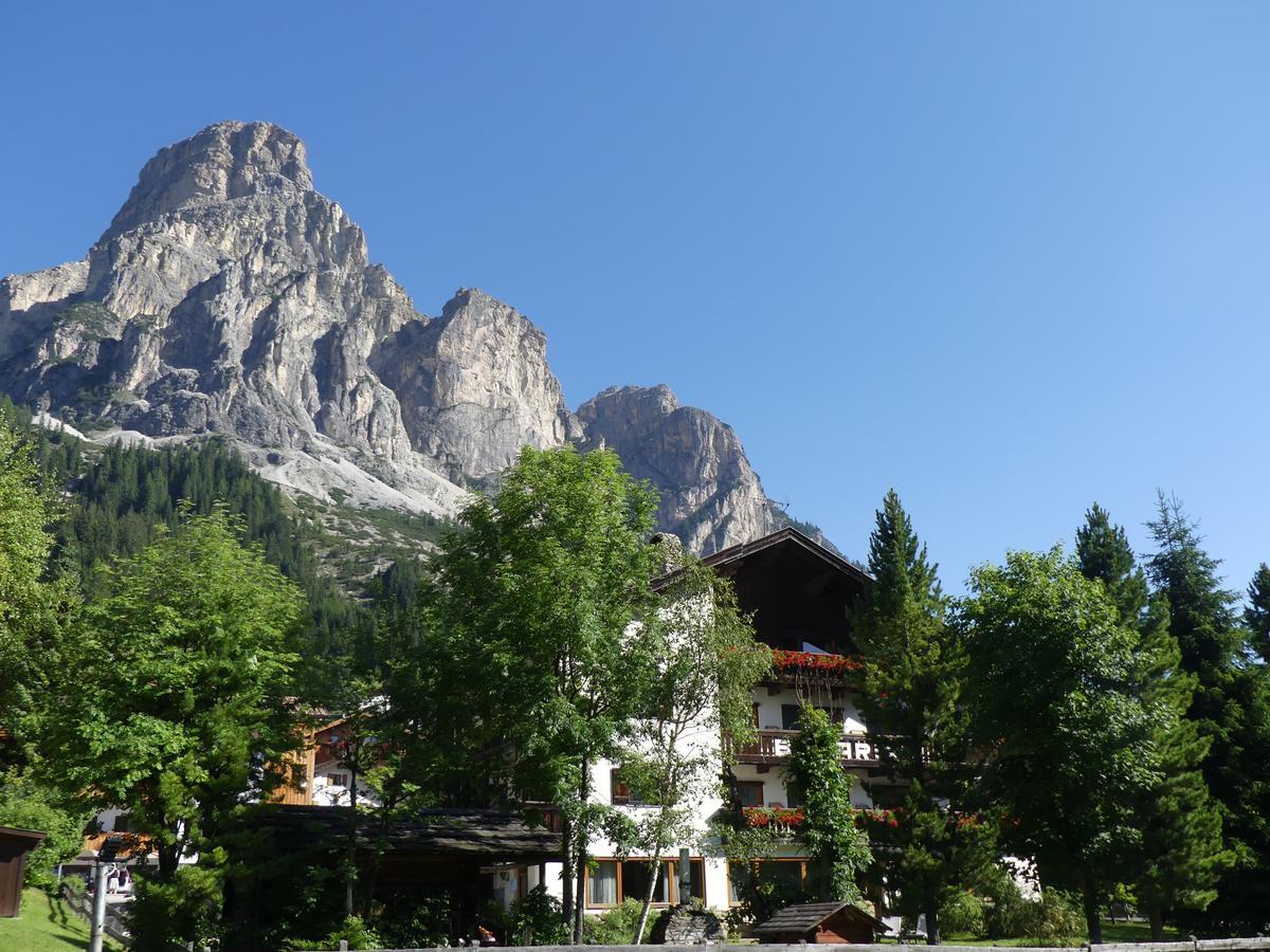 Garni Bonaria Aparthotel Corvara In Badia Exterior foto